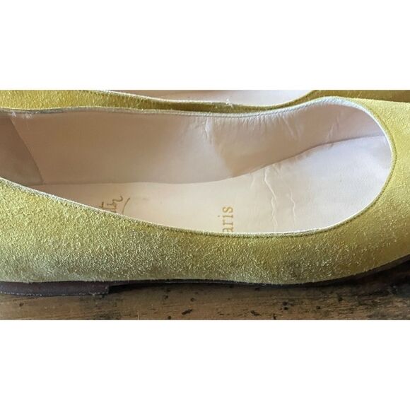 VNT Athletic Christian Louboutin Yellow Suede Flats Size 36.5 - Picture 5 of 9